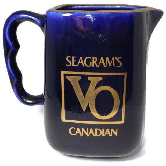 Vintage Seagram's VO Canadian Scotch Whisky Pub Jug, Whiskey Pitcher, Barware Collectible, Cobalt and Gold Pitcher - Duckwells