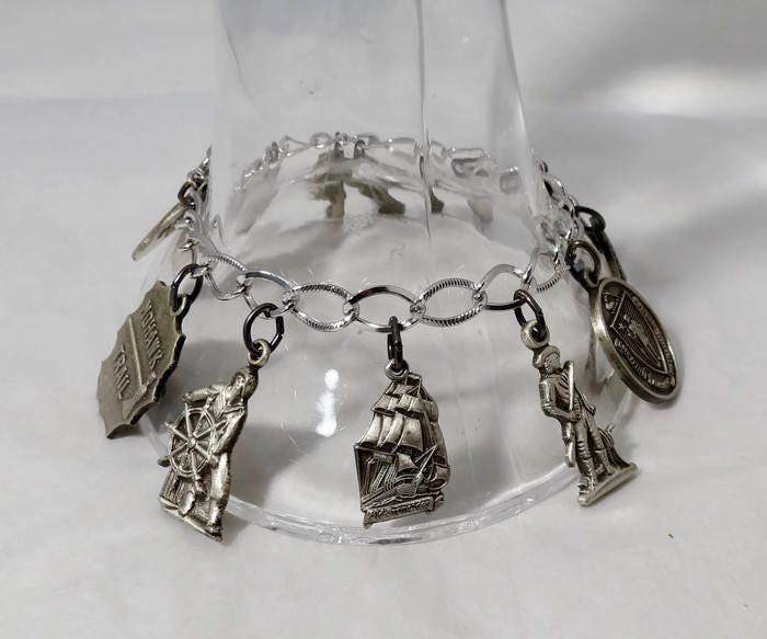 Vintage Massachusetts Charm Bracelet - Sterling Silver 12 Charms, Mid Century Souvenir, Heraldics - Duckwells