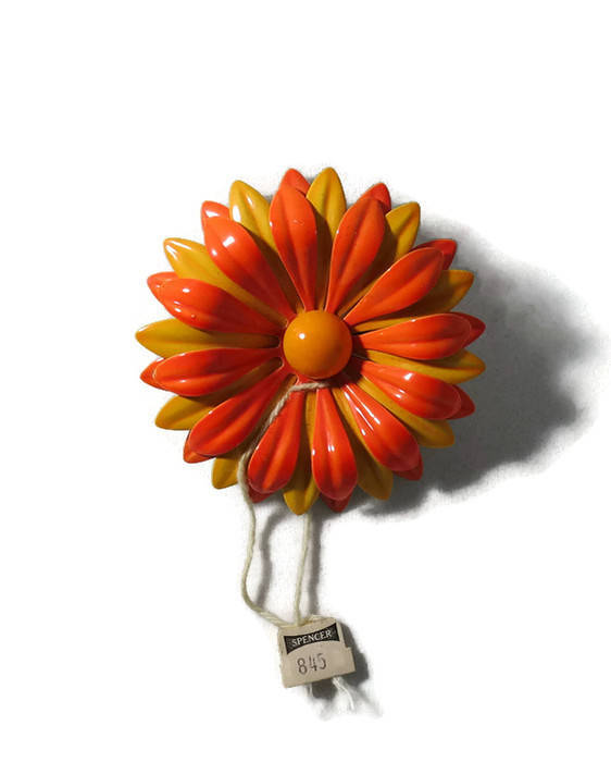 Vintage Enamel Mod Flower Pin - Duckwells