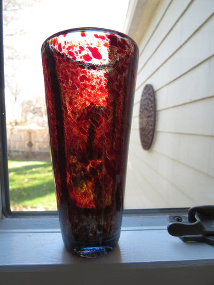 Handblown Red Glass Vase - Speckled Artisan Glass, Small Maroon Vase, Red Home Accessory, Floral Display, Collectible Glass - Duckwells