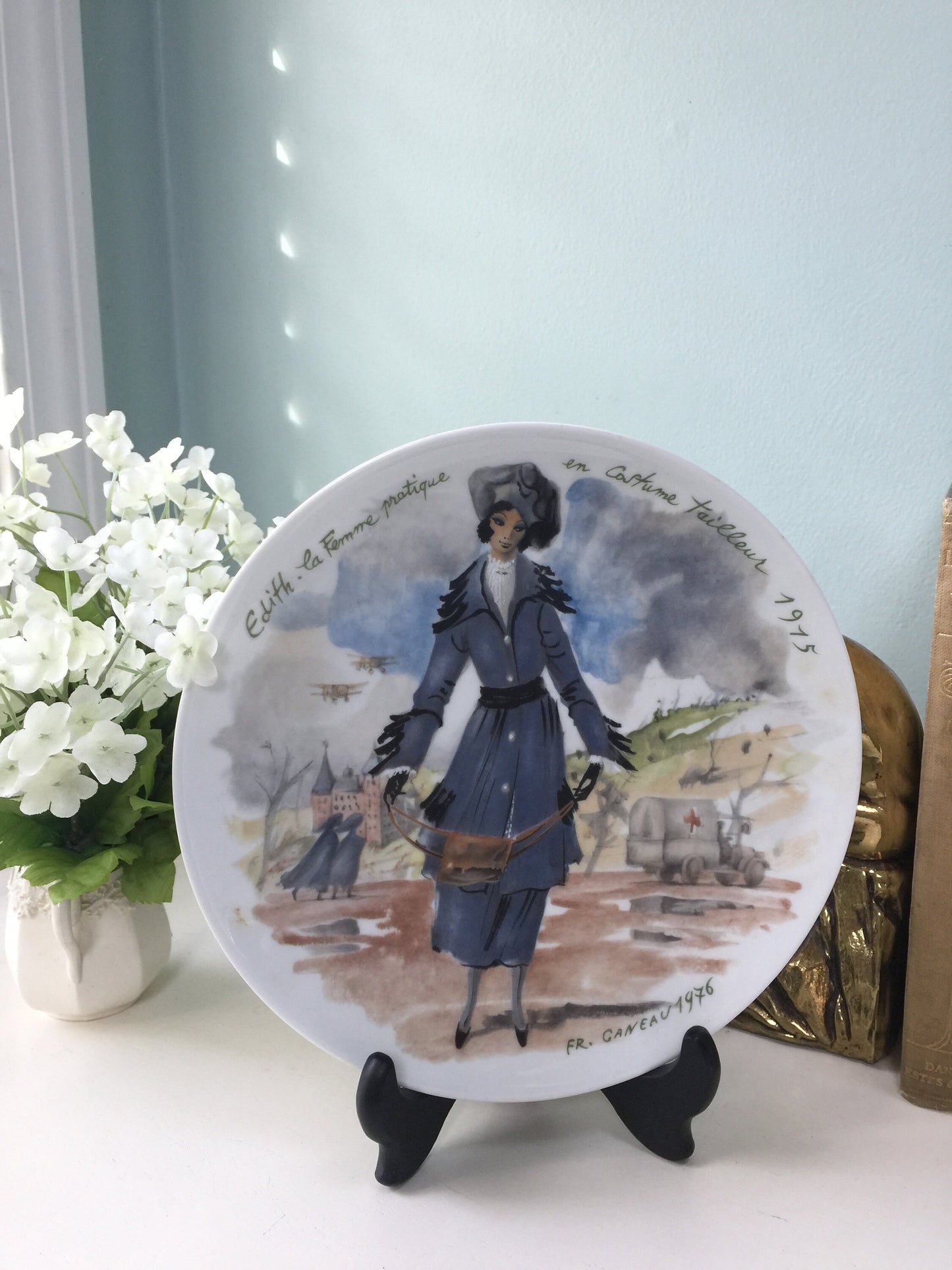 Vintage Limoges French Plate, 1976 Collectible Plate, Women of the Century, FR Ganeau, Edith la Femme Matique - Duckwells