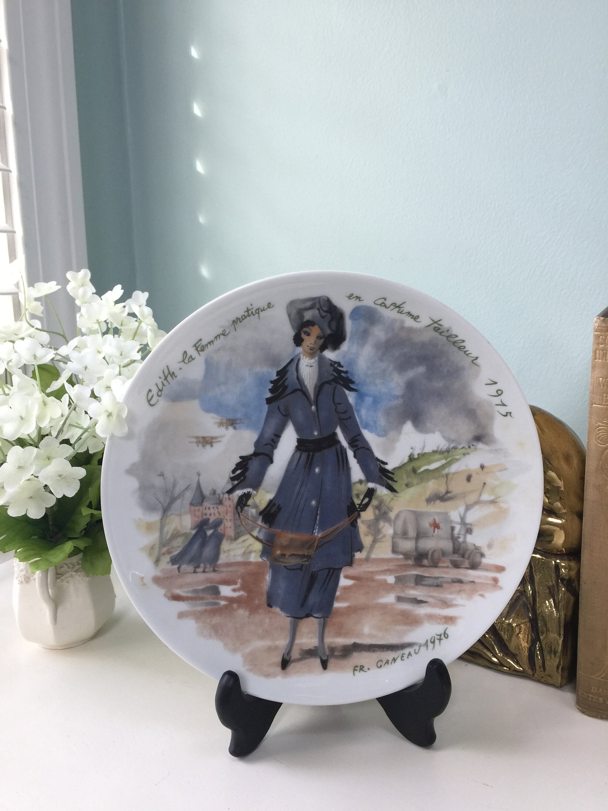 Vintage Limoges French Plate, 1976 Collectible Plate, Women of the Century, FR Ganeau, Edith la Femme Matique - Duckwells