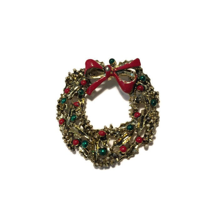 Christmas Wreath Pin - vintage. Women's Brooch, Red and Green Ornaments on Gold tone Wreath, Signed Gerrys, Holiday Jewelry, - Duckwells