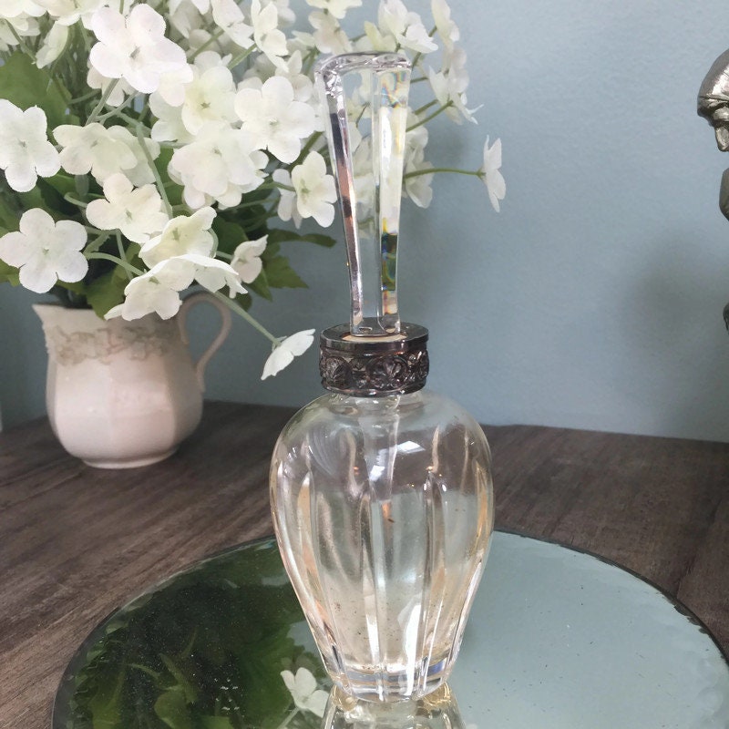 Vintage Crystal Perfume Bottle - Duckwells