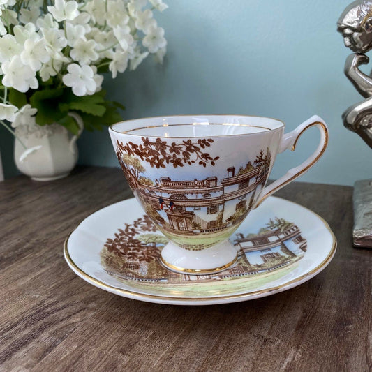 Vintage Hyde Park, New York Teacup and Saucer Souvenir from the Home of Franklin D. Roosevelt at Duckwells