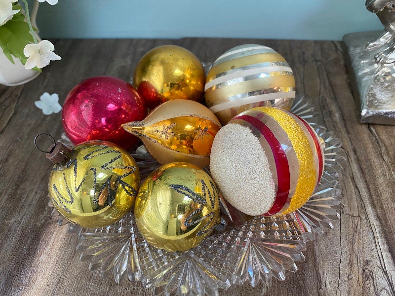 Midcentury Glass Christmas Ornaments, Holiday Tree Decorations at Duckwells