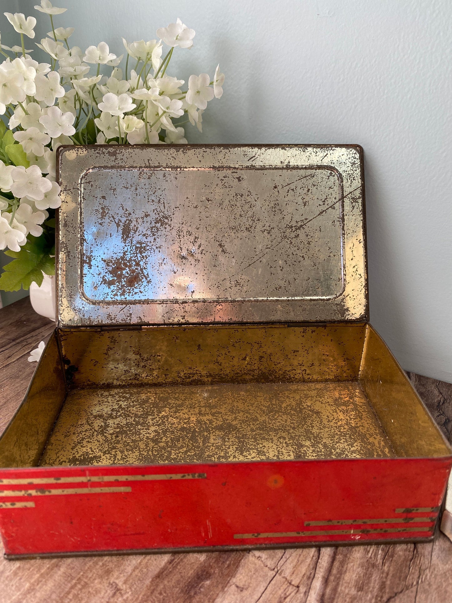Vintage Schrafft's Metal Candy Box