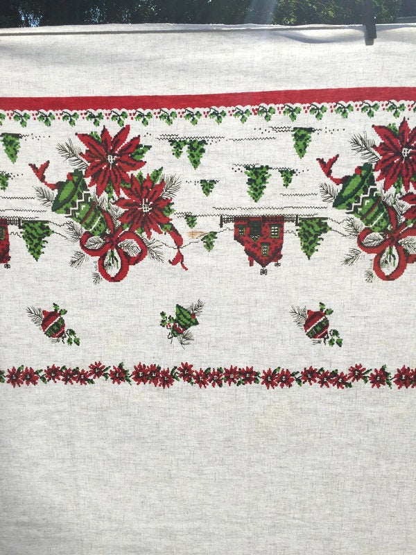 Vintage Christmas Tablecloth White Cotton 69"x54"