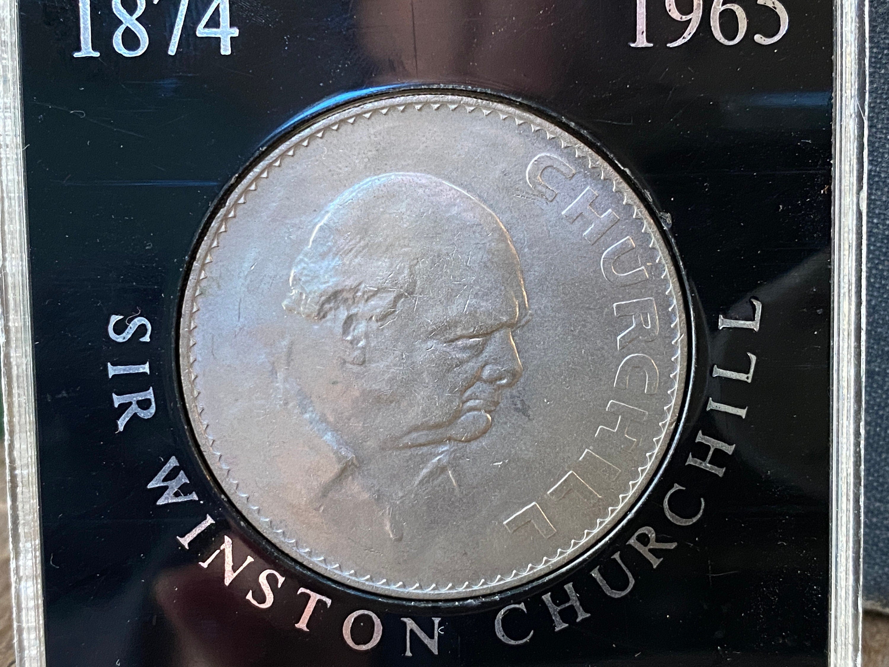 Sir Winston Churchill Commemorative Crown Coin 1874 To 1965