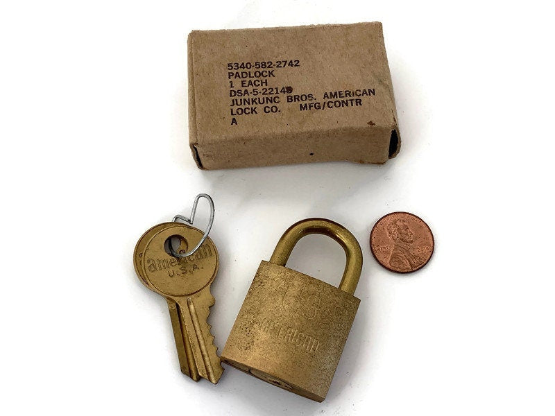 Vintage US American Padlock with 2 keys, Junking Bros. Lock