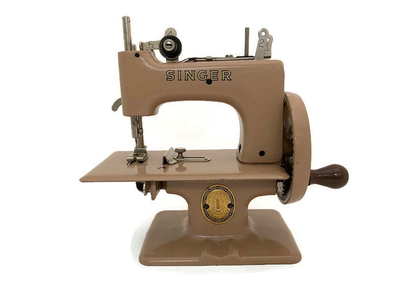 Vintage Childs Singer Sewing Machine Model 20 – Duckwells